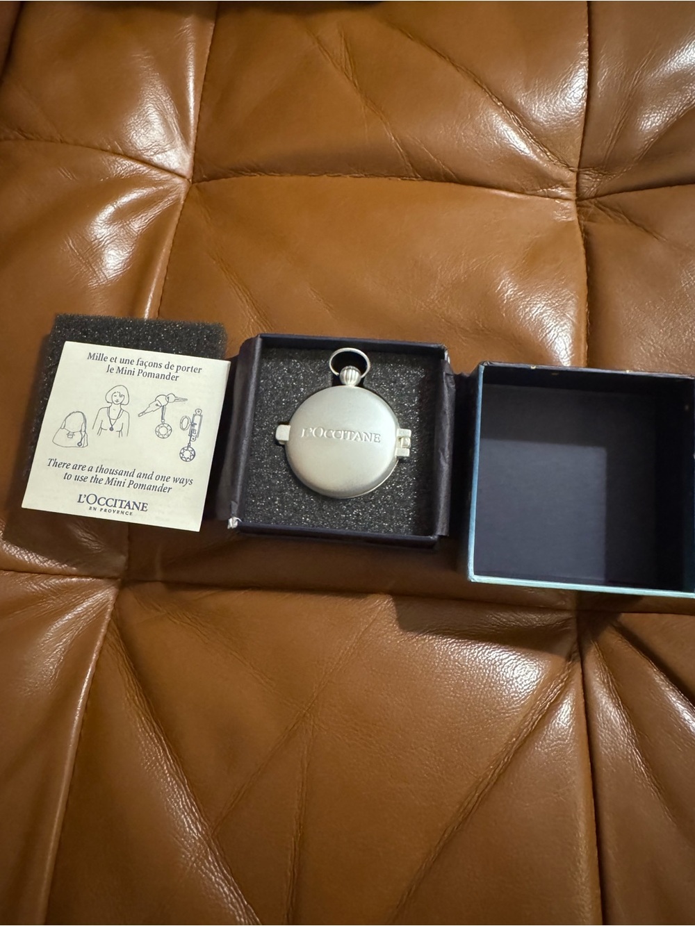NIB Vintage L'Occitane en Provence Limited Edition Mini Pomander Scented Locket